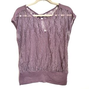 Pretty Good Top L Large Lilac Floral Lace
